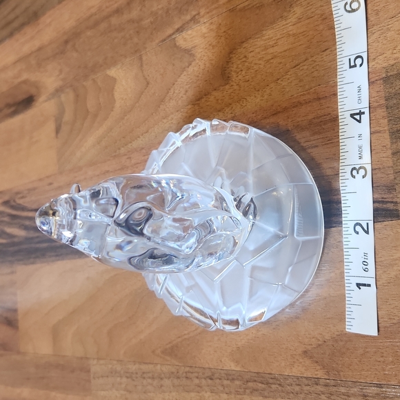 Royal Crystal Mother & Baby Penguin On Frosted Base Paperweight - Picture 11 of 14